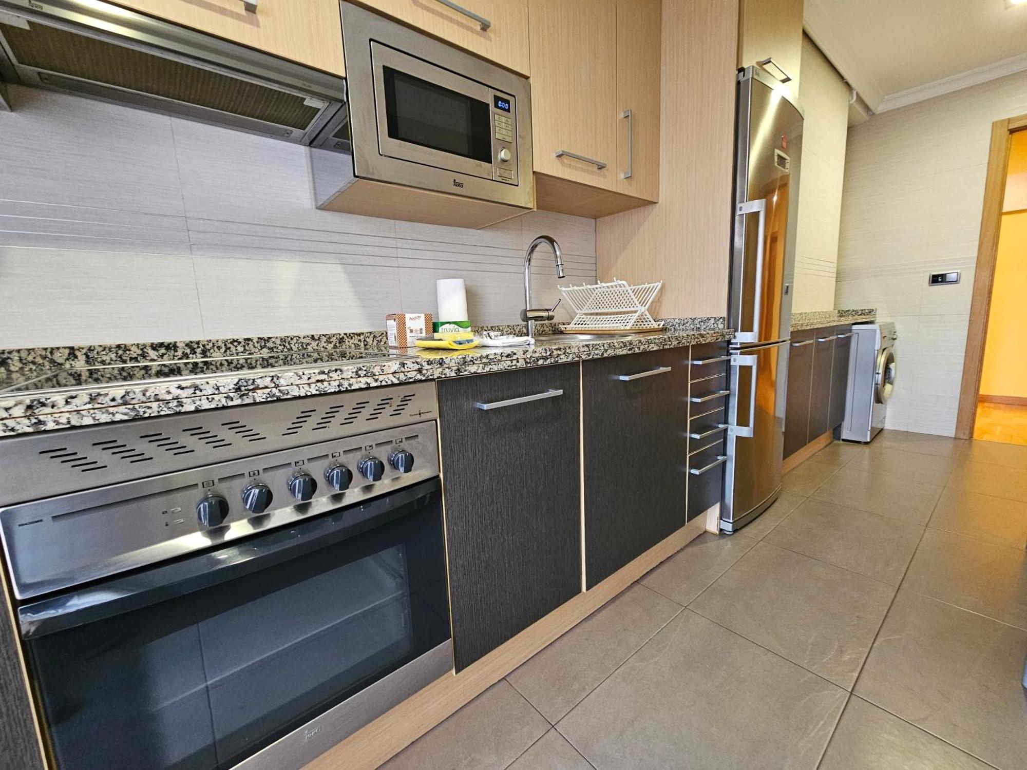 196A Acogedor Apartamento En Gijón Eksteriør billede